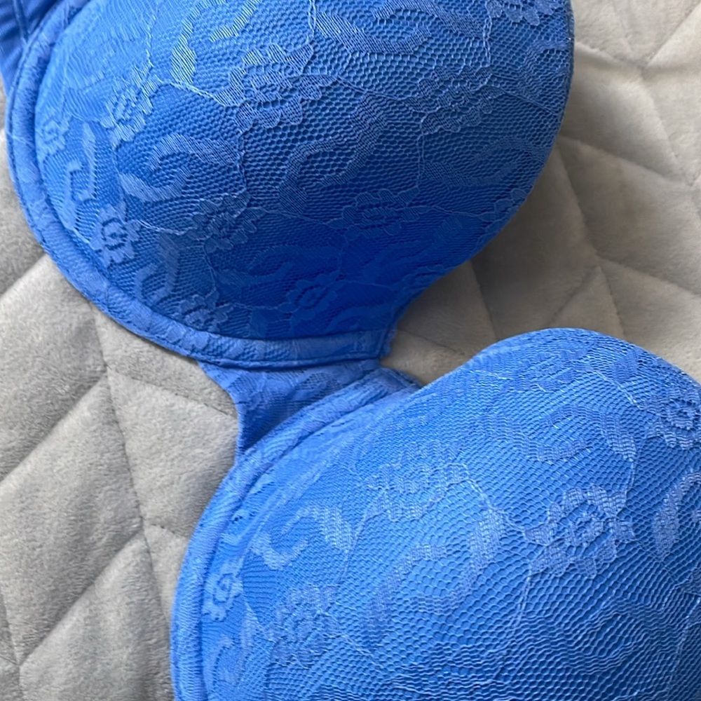 Cacique lightly lined tshirt bra with lace in size 42DD. NWT - Picture 7 of 7